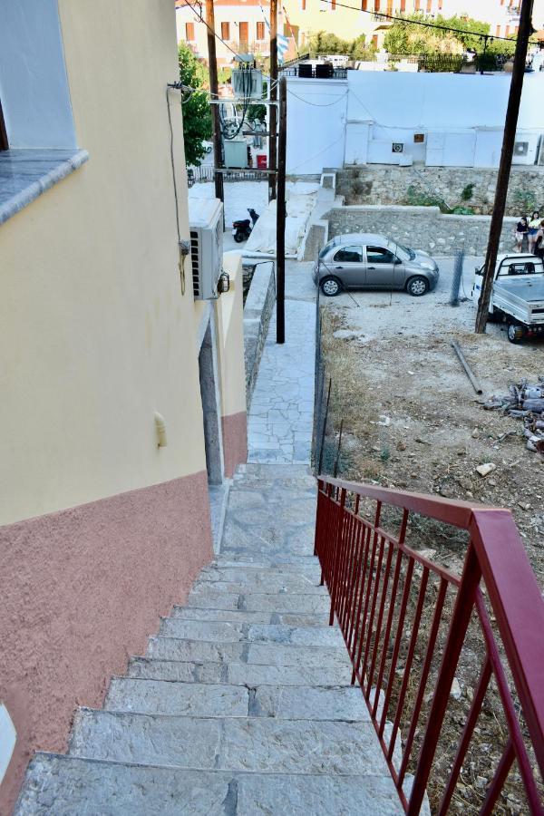 シミ Κουλουντρηヴィラ エクステリア 写真