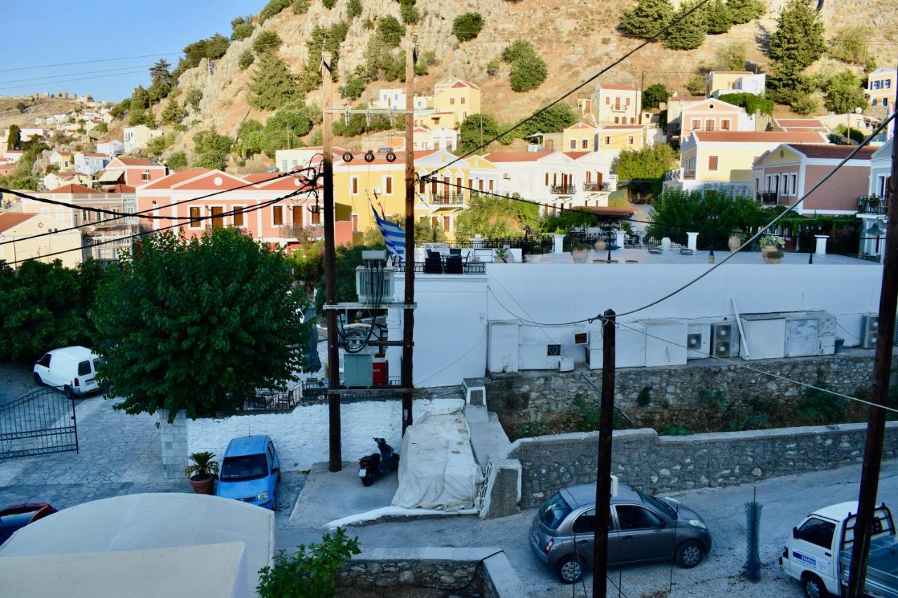 シミ Κουλουντρηヴィラ エクステリア 写真
